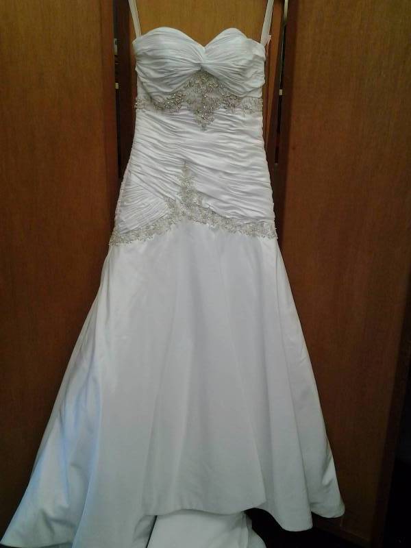 Size 6 Venus White Beaded