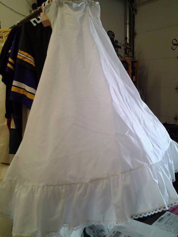 Size 8 Full Crinoline