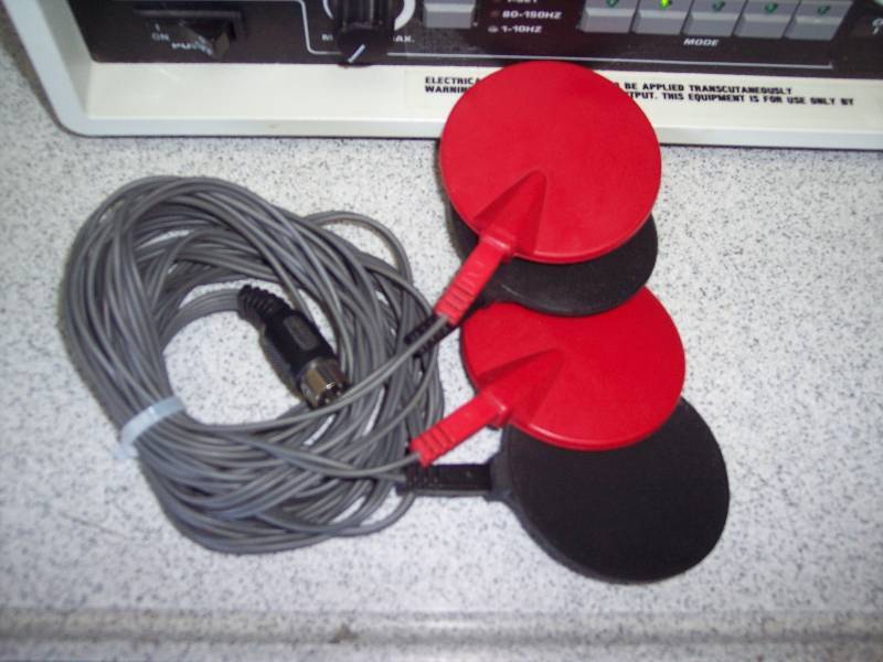 lot 18 image: WOW Chattanooga Intelect 750MP Combination Chiropractic Patient Muscle Stimulator Therapy Complete with Ultrasound Applicator Electrode Pads Cables - Great Working Condition
