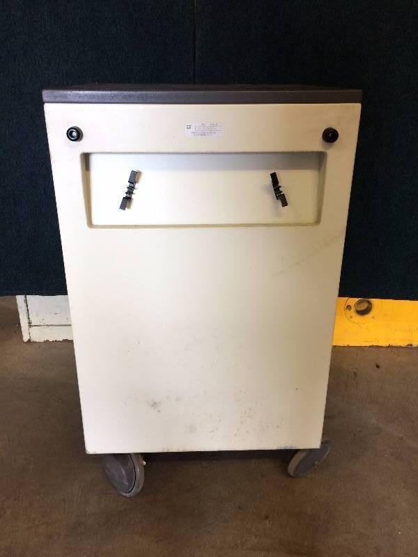 lot 7 image: Corometrics Multi Storage Medical Cart