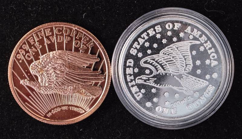 lot 03 image: 2 - 1 TROY OZ. ROUNDS (1) .999 FINE SILVER & (1) .999 FINE COPPER