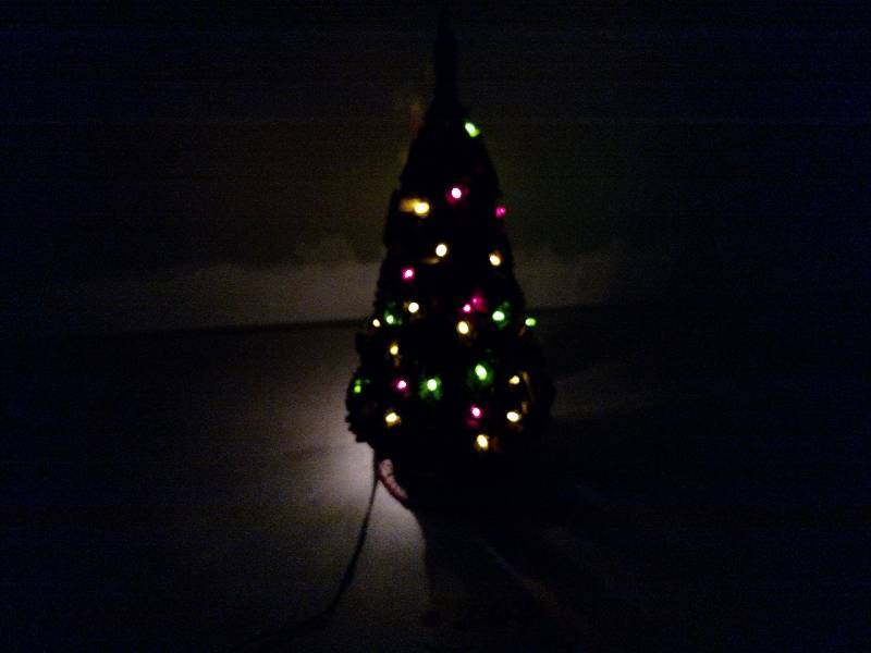 lot 262 image: Coca-Cola Light-Up Christmas Tree...