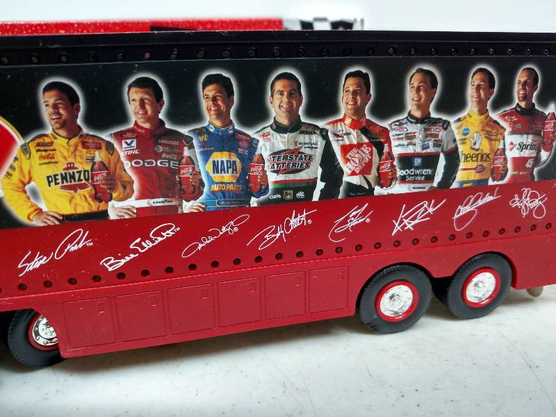 lot 332 image: Coca-Cola 75th Anniversary Holiday ...