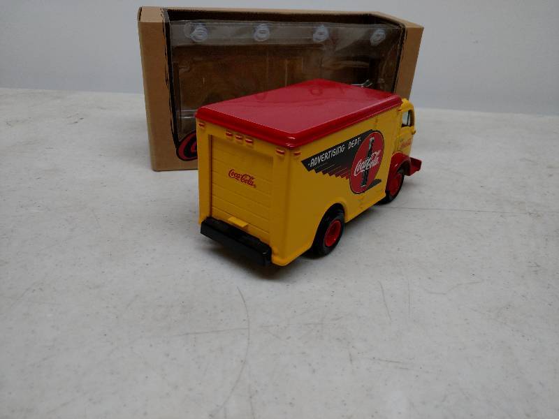 lot 343 image: Coca-Cola 1941 White Truck Bank...