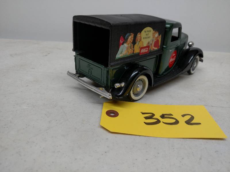lot 352 image: Coca-Cola 1936 Ford Truck...