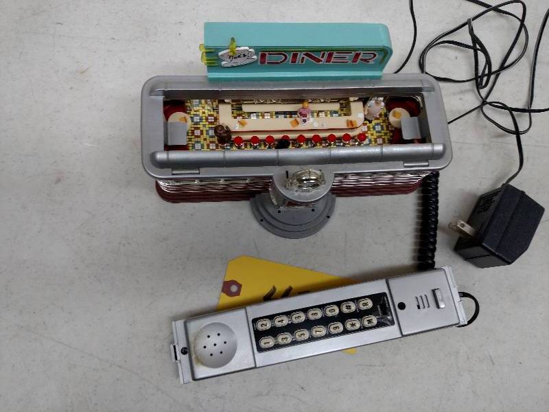lot 431 image: Joes Diner Telephone, Works...