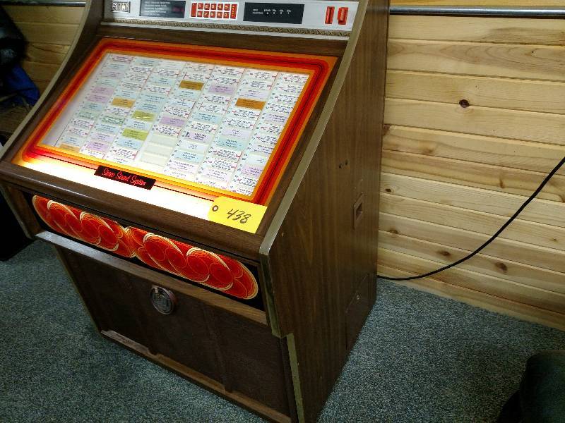 lot 438 image: Rowe AMI Jukebox, Model R1-3, Works...