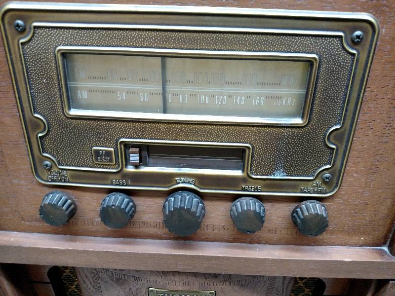 lot 453 image: Thomas Collector Edition RadioCass...