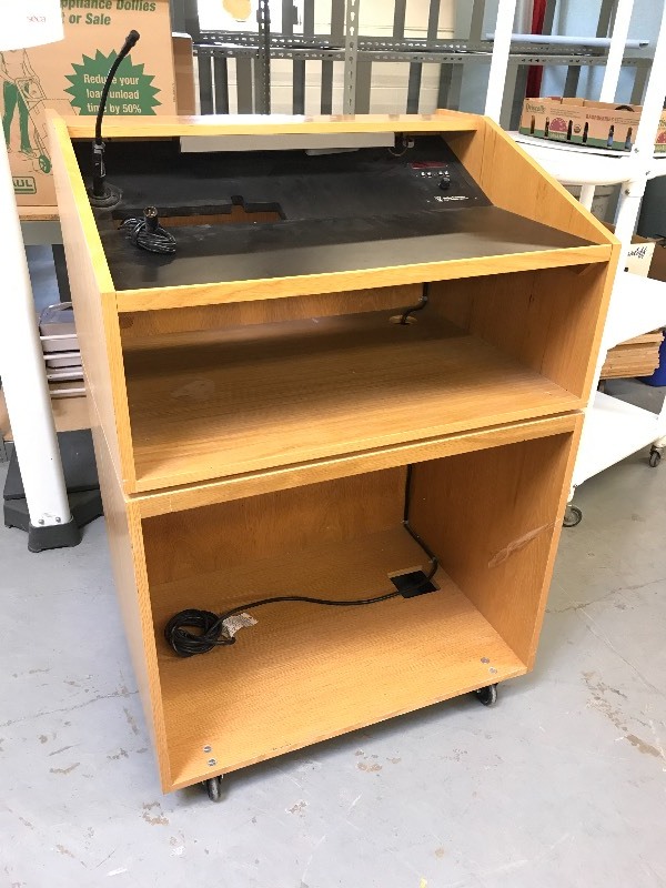 PODIUM  LECTERN