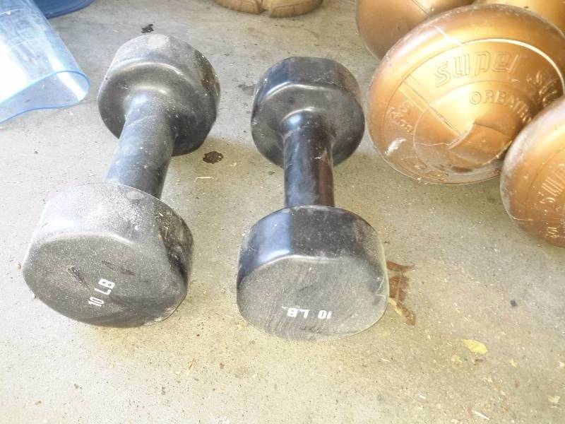 2 Pair of hand weights and leg weights