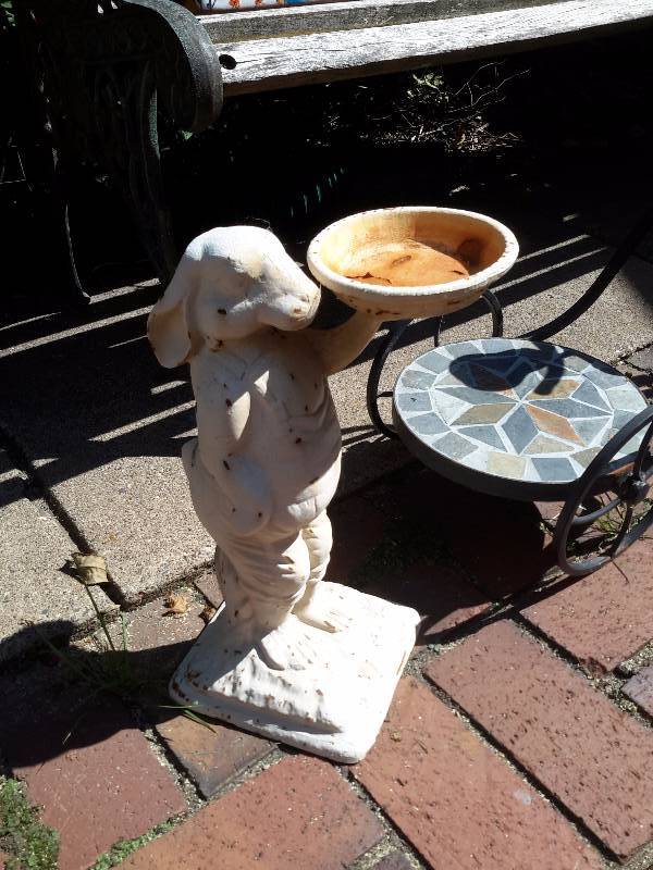 Lot of yardpatio dcor as pictured
