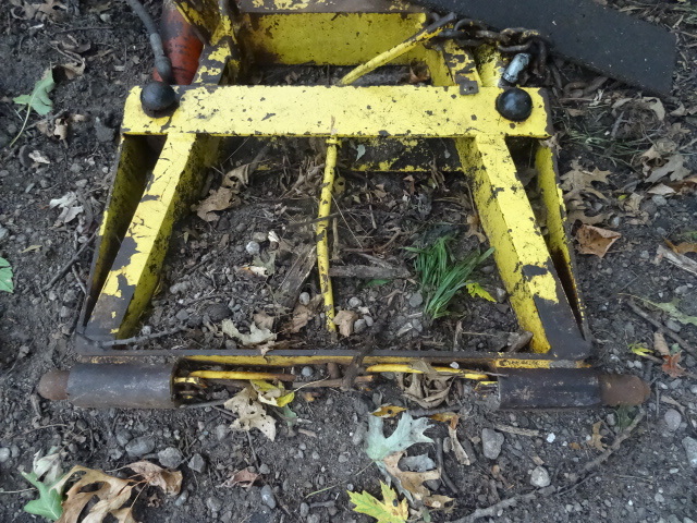 8 Leo plow with frame. Comes with ...