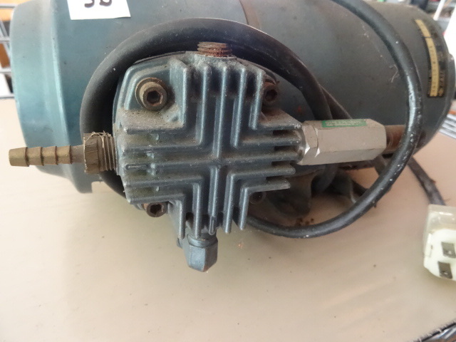 Gast 2HBC-10-M200Y air compressor  vacuum pump
