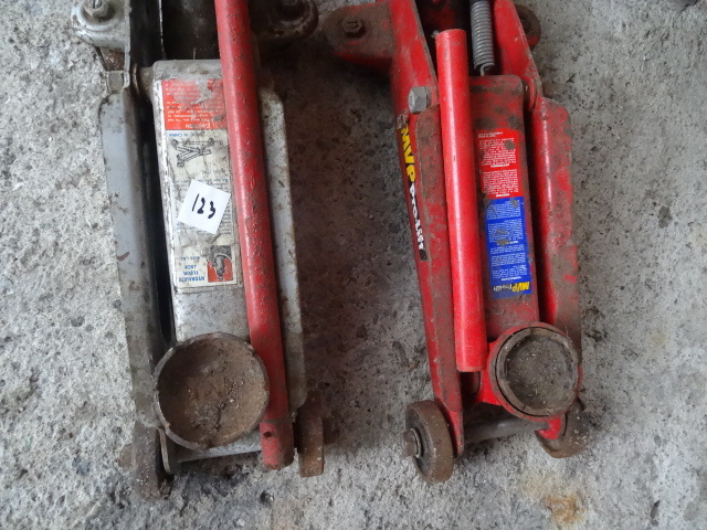 2 trolley jacks. 2 ton capacity. Wo...