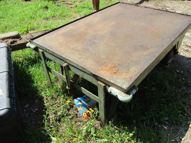 lot 13 image: Steel Cart