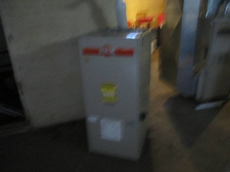 lot 17 image: Lennox Pulse Furnace