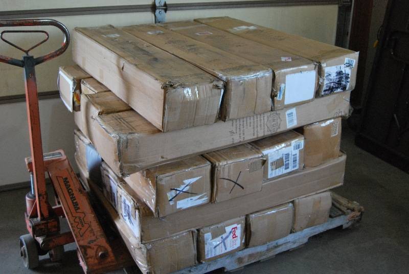 lot 1 image: Pallet Of (25) Guide Gear Portable Folding Hammocks