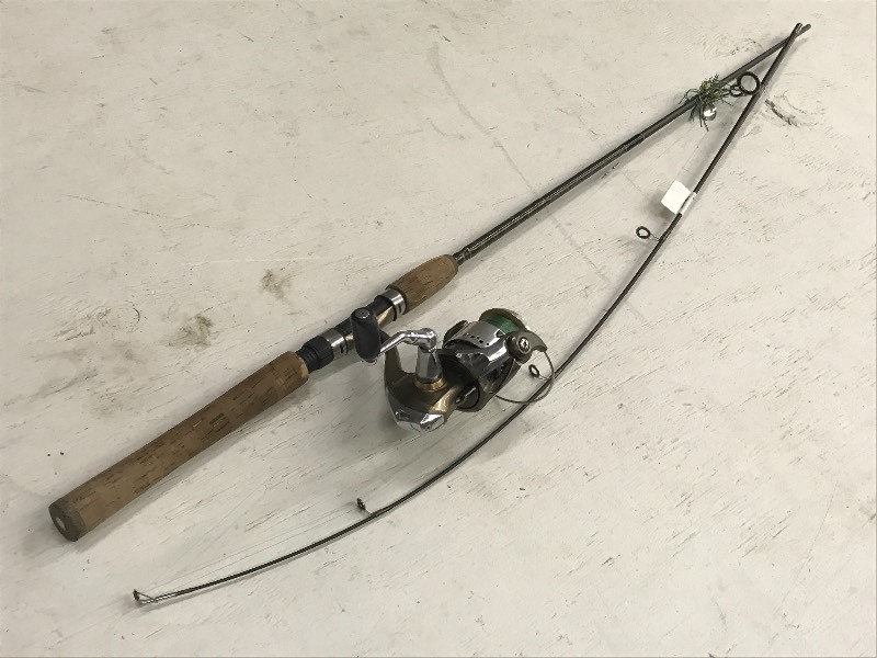 lot 17 image: Quantum Fishing Reel With Quantum Reel
