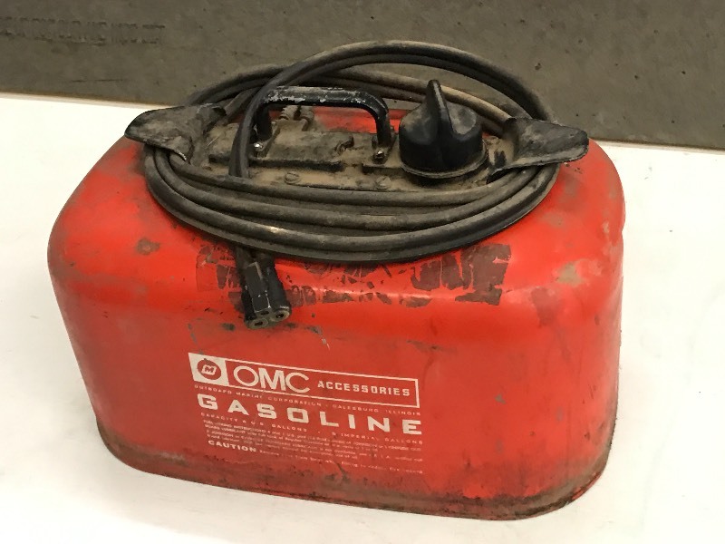 lot 33 image: 6-Gallon Boat Fuel Tank