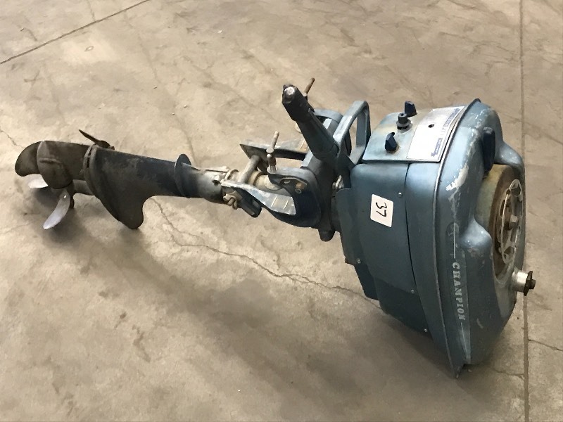 lot 37 image: Champion Boat Motor
