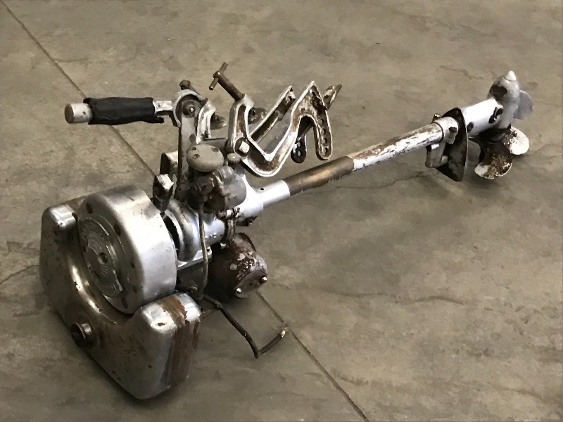 lot 39 image: Champion Boat Motor