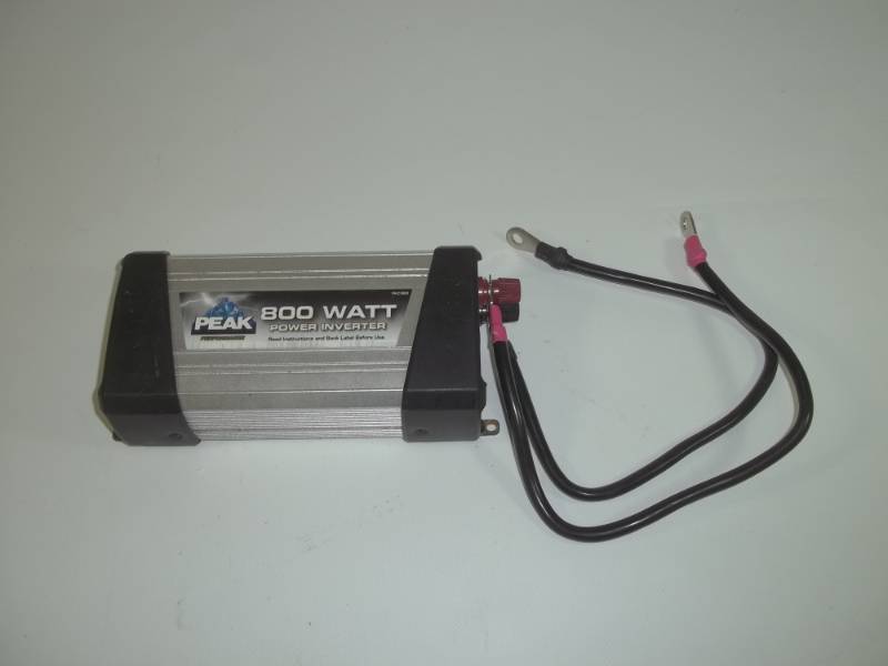 lot 18 image: Peak 800 watt power inverter.  Model # PKCOBD.  Consignor States  works