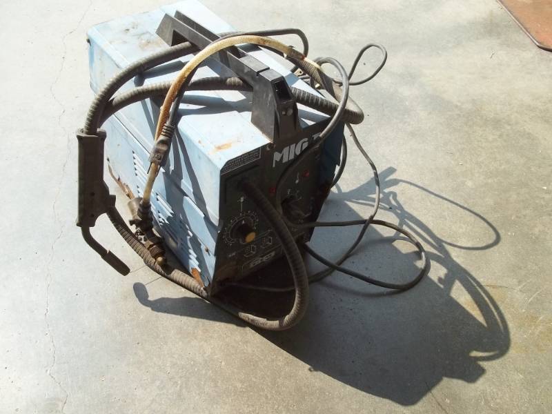 lot 71 image: Mig I Wire feed Welder