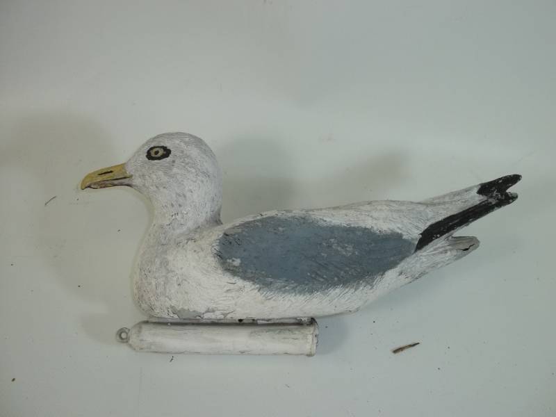 lot 92 image: Sea Gull Decoy
