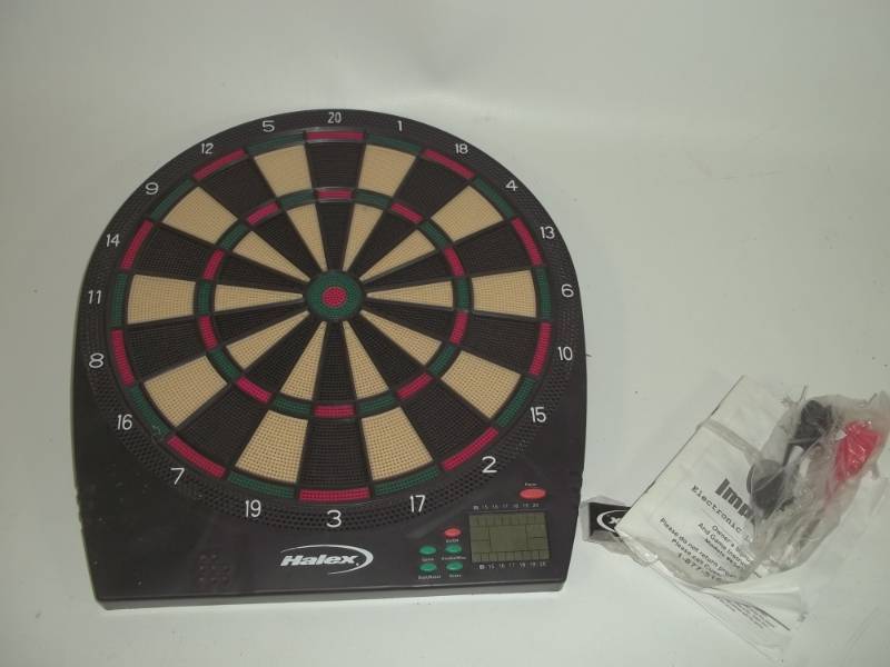 lot 98 image: Electronic Dart Game
