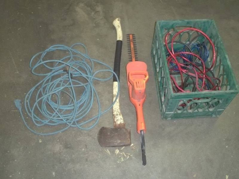 lot 118 image: Hedge Trimmer, Extension cords, Axe and cords