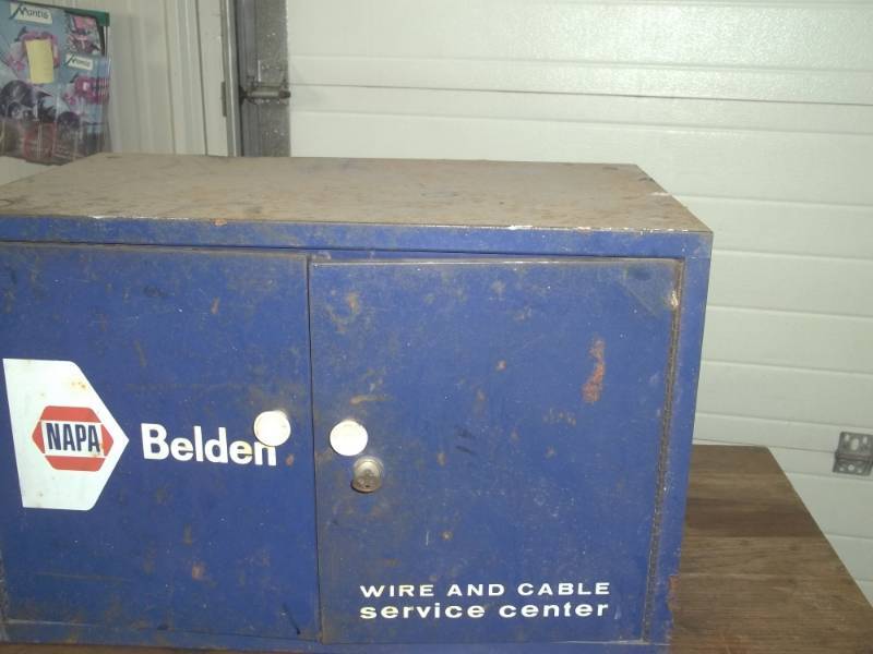lot 121 image: Napa Parts cabinet