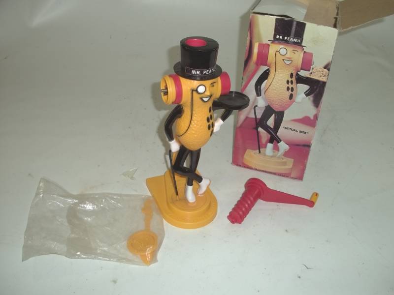 lot 149 image: Vintage Mr. Peanut, Peanut Butter Maker