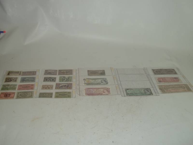lot 212 image: Assorted Currency