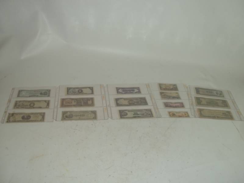 lot 218 image: Assorted Currency