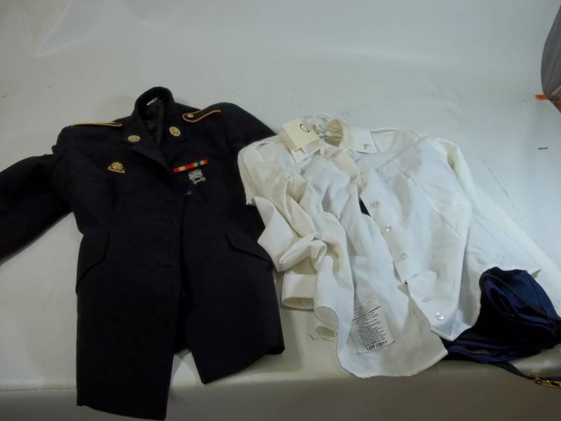 lot 238 image: Military Uniform