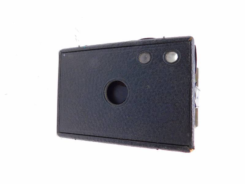 lot 21 image: Vintage Camera