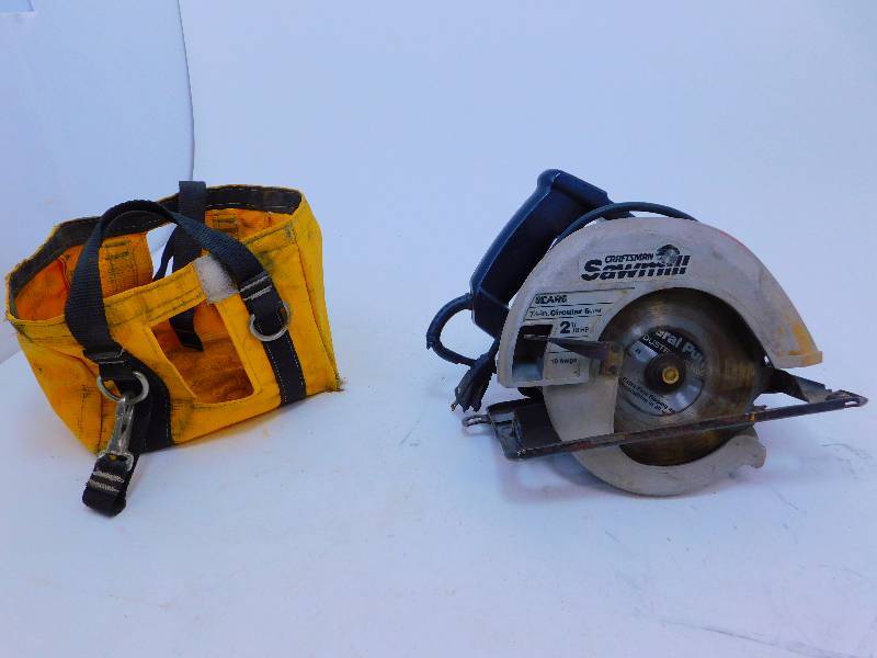 lot 54 image: Working 7.25 Circular Saw and other Tools