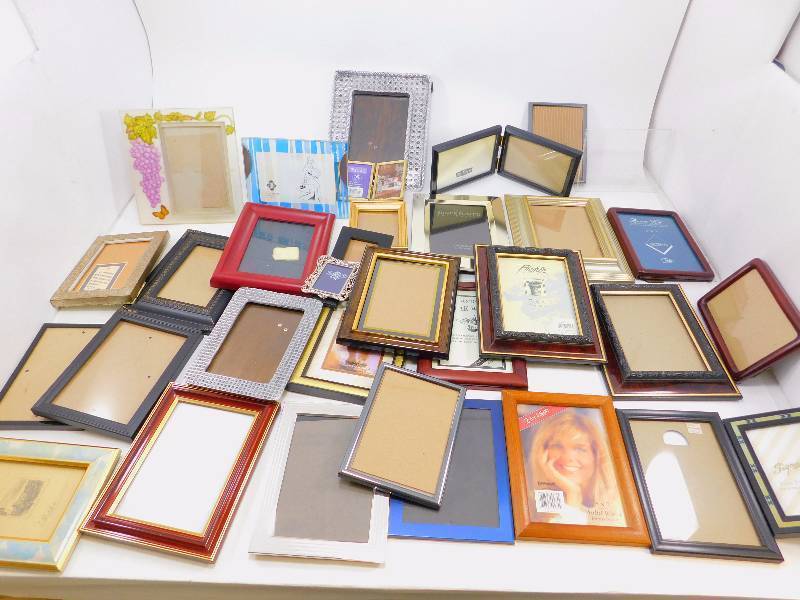 lot 10 image: Lot of Picture Frames - Some new and some used