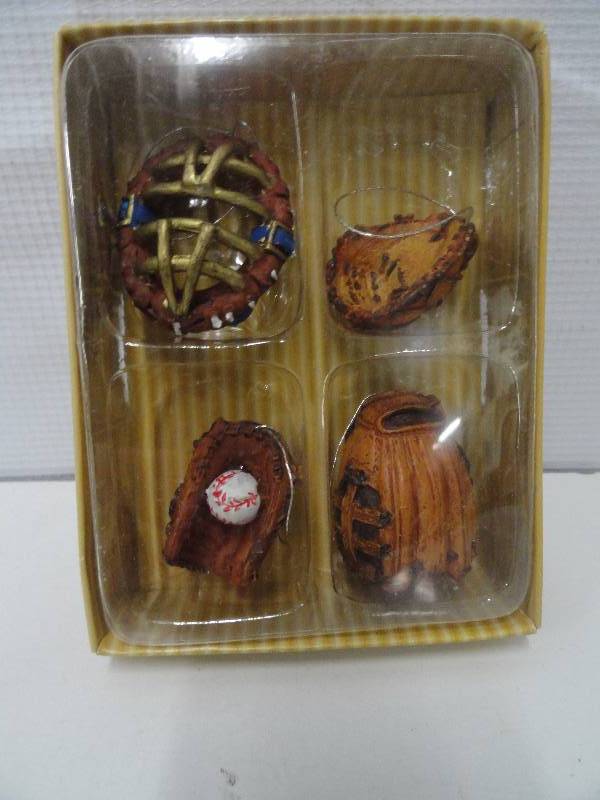 Lot of Christmas Tree Ornaments