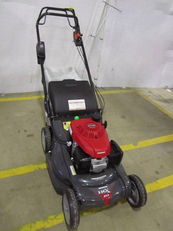 lot 1 image: Honda 21 in. Variable Speed Electric Start Gas Self Propelled Mower