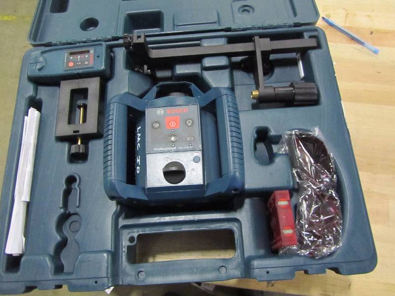 lot 21 image: Bosch 800 ft. Self-Leveling Rotary Laser Level