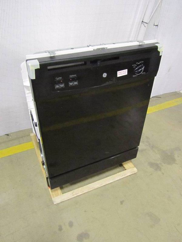 lot 44 image: GE Front Control Under-the-Sink Dishwasher in Black