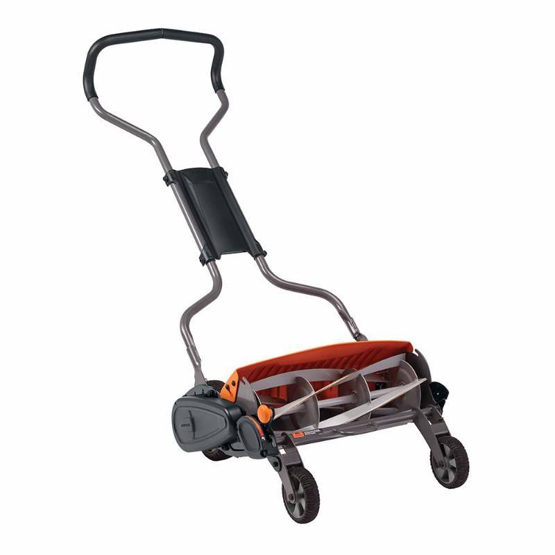 lot 10 image: Fiskars 18 in. Cut Manual Push Non-Electric Walk Behind Reel Mower