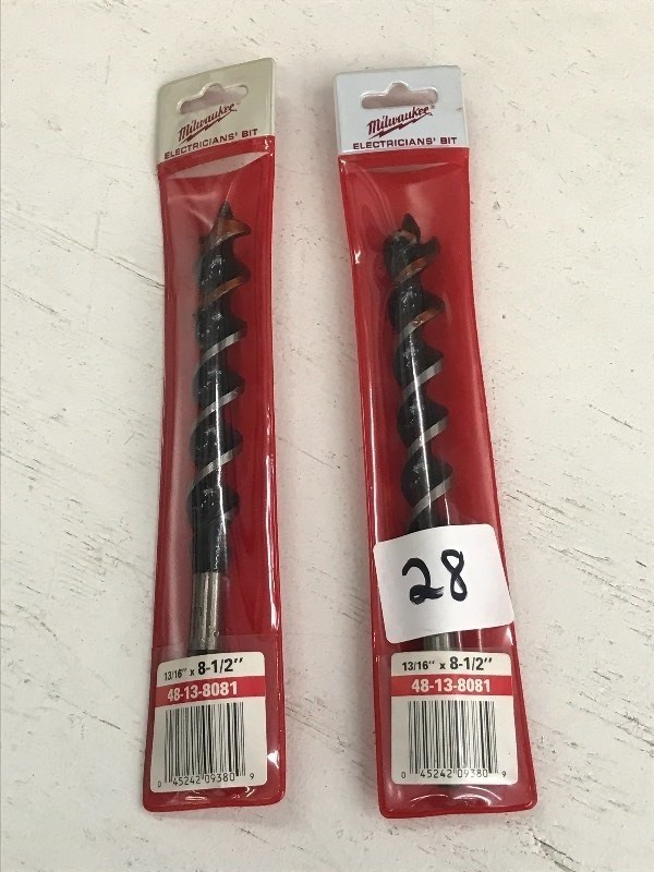 lot 28 image: (2) Milwaukee Bits