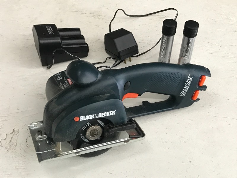 lot 33 image: Black & Decker Cordless Saw