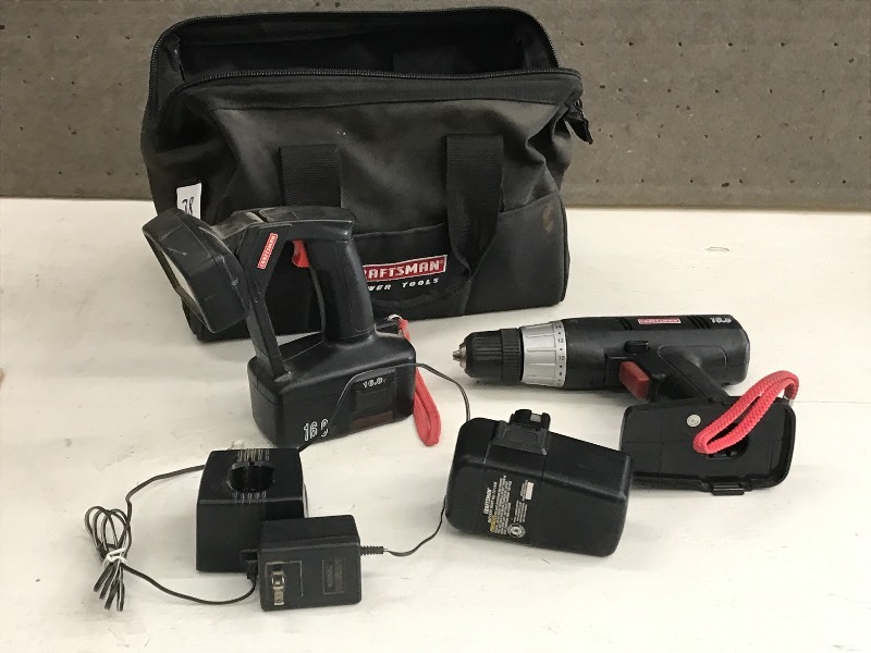 lot 38 image: Craftsman Drill & Worklight Set