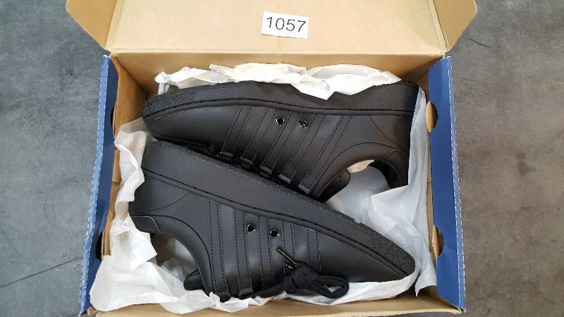 lot 1057 image: K-Swiss Womens Classic VN Athletic Shoe  Shoes&nbspBlack-Black size 9.5