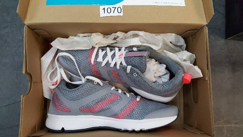 lot 1070 image: New Balance Womens 668v1 Running Shoe  Shoes&nbspGray size 9