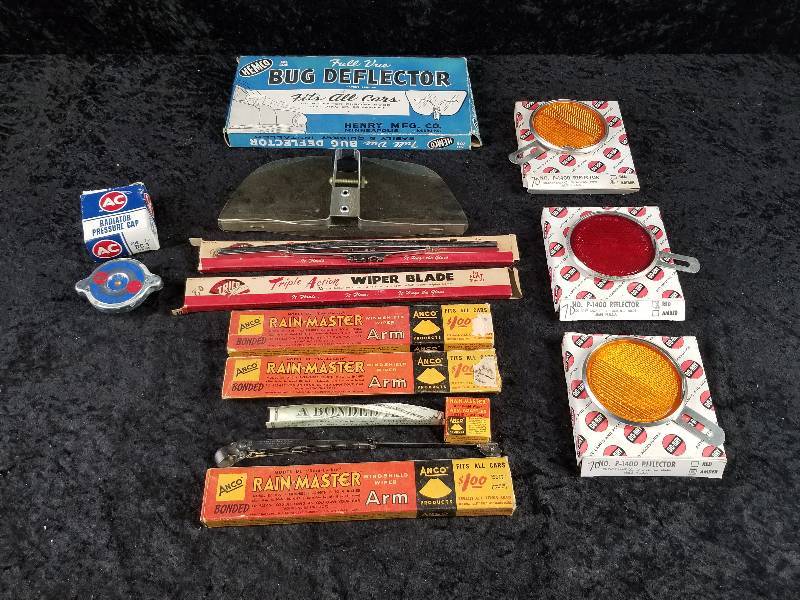 lot 80 image: Lot - Misc NOS Vintage Automotive Parts