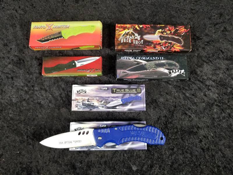 lot 74 image: Lot - Misc Pocket Knives, NIB